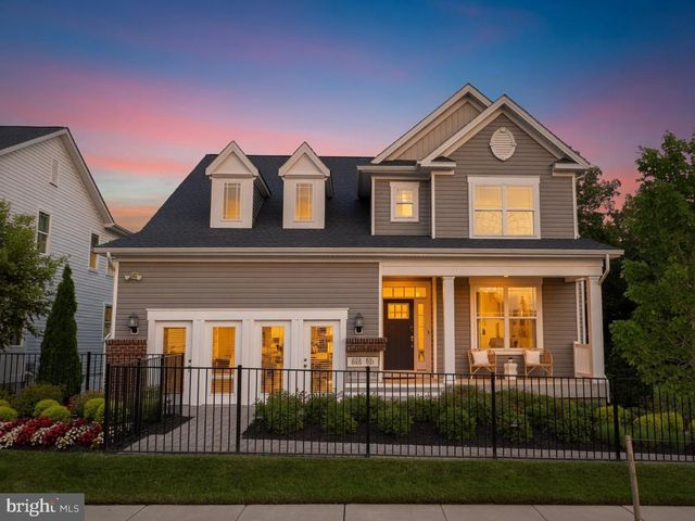 10524 COSMOS, La Plata, MD 20646