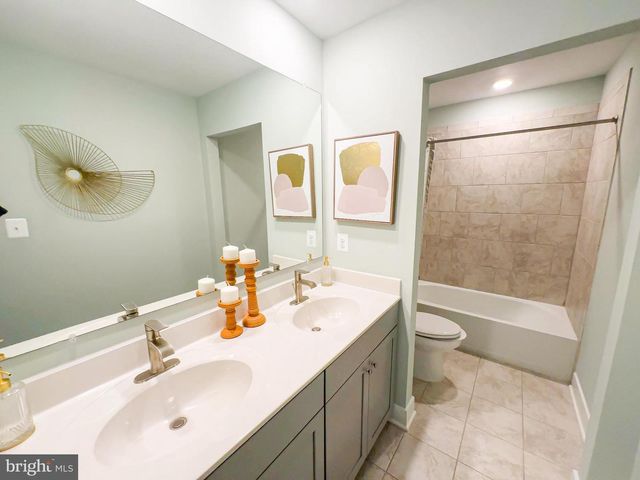 10524 COSMOS, La Plata, MD 20646
