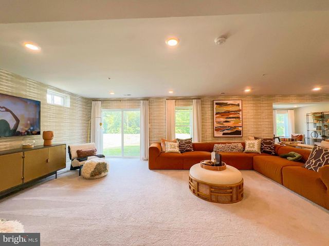10524 COSMOS, La Plata, MD 20646