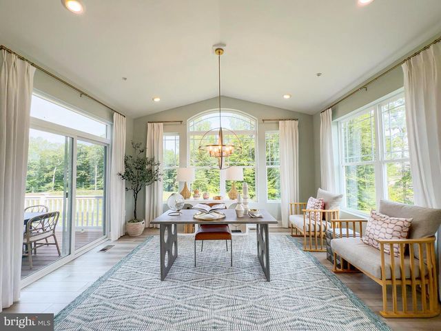 10524 COSMOS, La Plata, MD 20646