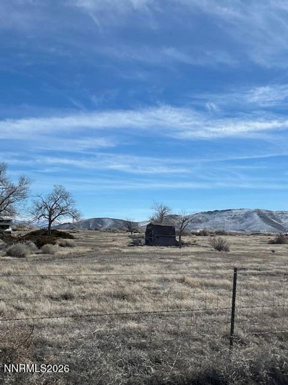 Image 5 of property listing at 100 Prince Royal Road, Imlay, NV 89418