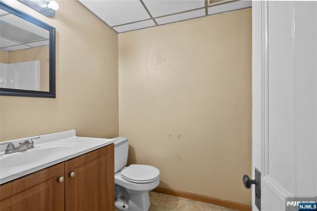 181 State Rt 284, Wantage, NJ 07461