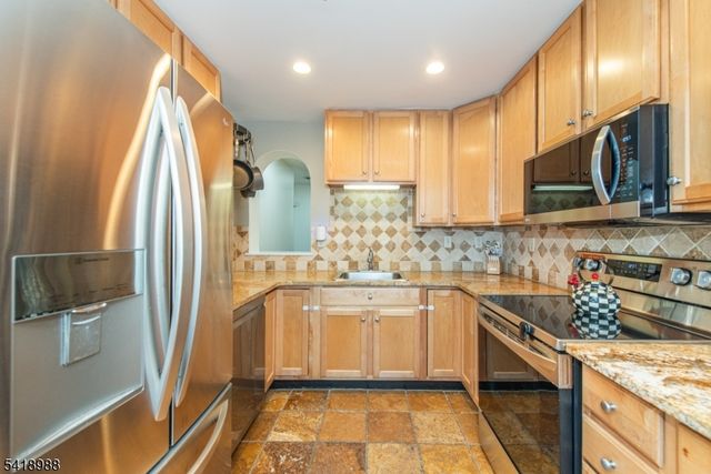 91 Roseland Ave C7, Caldwell Boro Twp., NJ 07006