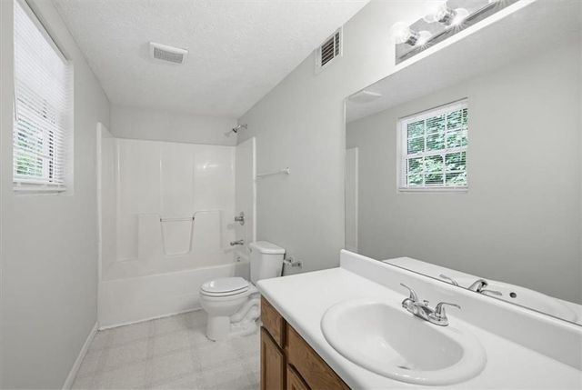 4015 Chapman Drive, Gainesville, GA 30506