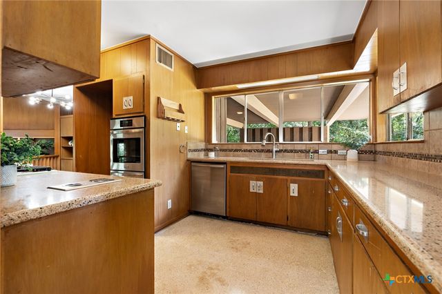 2418 Marlandwood Road, Temple, TX 76502