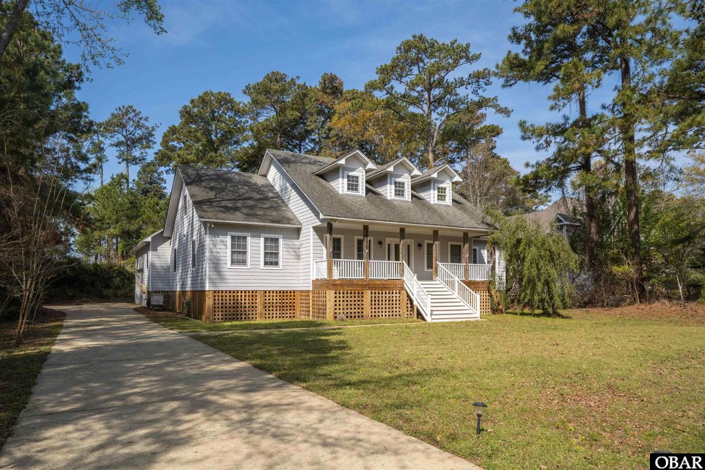 Image 2 of property listing at 2032 Creek Road Lot 8, Kitty Hawk, NC 27949