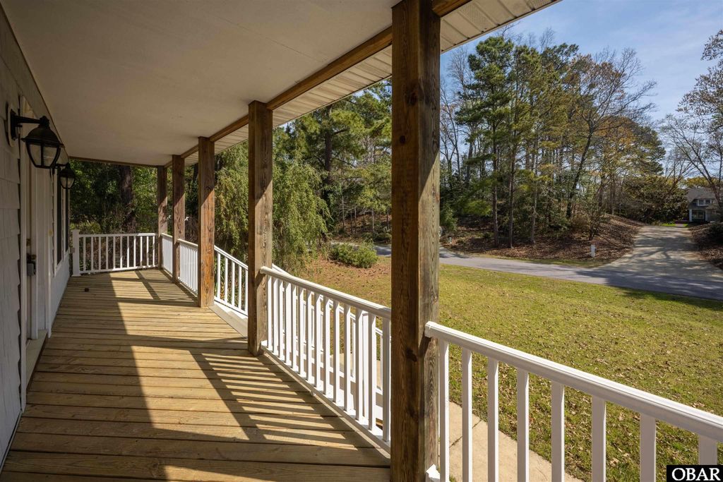 Image 39 of property listing at 2032 Creek Road Lot 8, Kitty Hawk, NC 27949