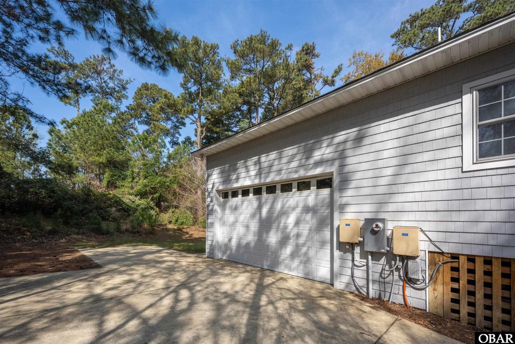 Image 40 of property listing at 2032 Creek Road Lot 8, Kitty Hawk, NC 27949