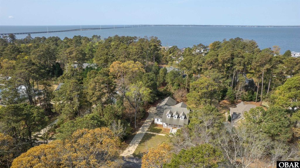 Image 7 of property listing at 2032 Creek Road Lot 8, Kitty Hawk, NC 27949