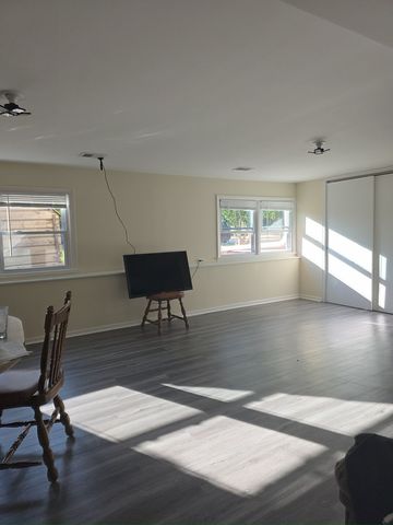 7749 Odell Avenue, Bridgeview, IL 60455