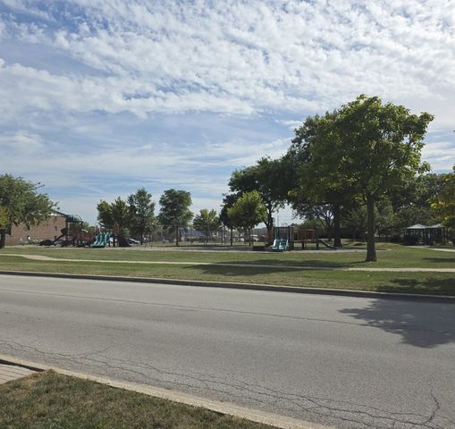 7749 Odell Avenue, Bridgeview, IL 60455