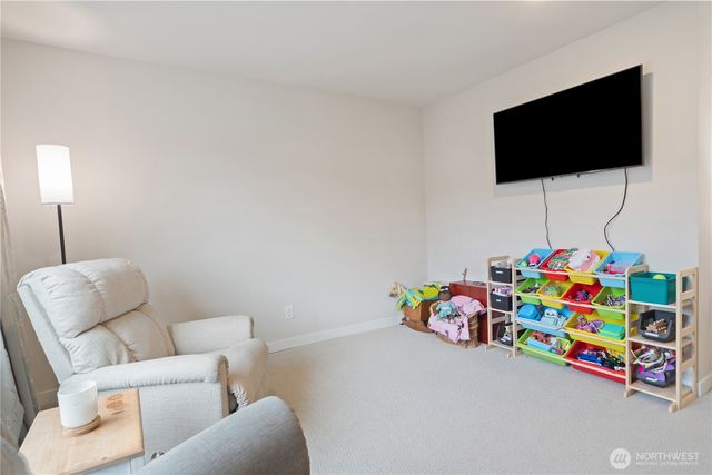 1777 Ashby Avenue NW, Poulsbo, WA 98370