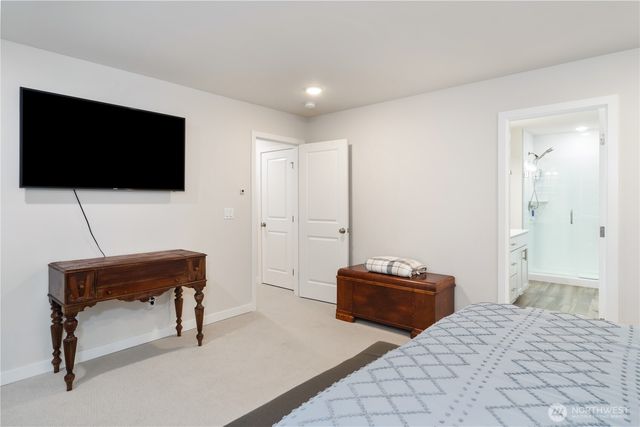 1777 Ashby Avenue NW, Poulsbo, WA 98370