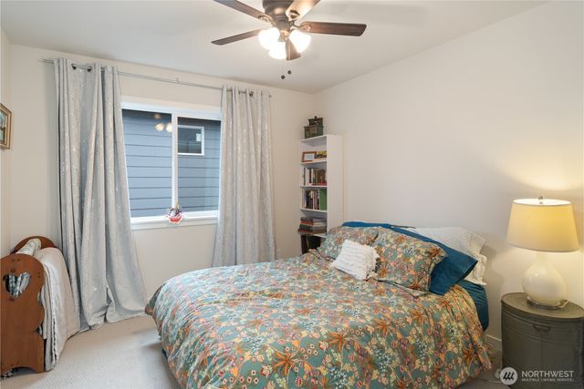 1777 Ashby Avenue NW, Poulsbo, WA 98370
