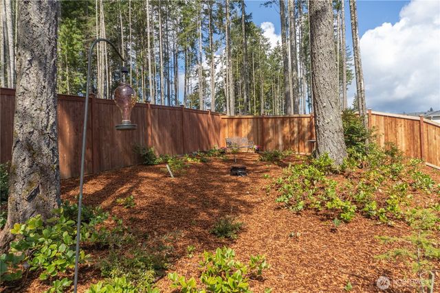 1777 Ashby Avenue NW, Poulsbo, WA 98370