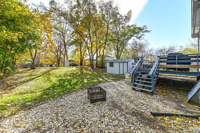 30119 Moccasin DRIVE, Burlington, WI 53105