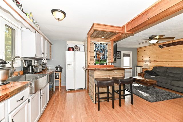 30119 Moccasin DRIVE, Burlington, WI 53105