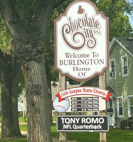 30119 Moccasin DRIVE, Burlington, WI 53105