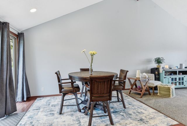 302 CARLY Circle, Council Bluffs, IA 51503