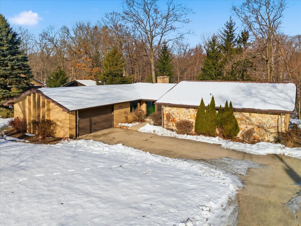 10160 W Fairbanks Avenue, Beach Park, IL 60099