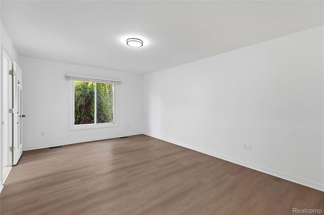 15019 Kelly Court, Shelby Charter Township, MI 48315