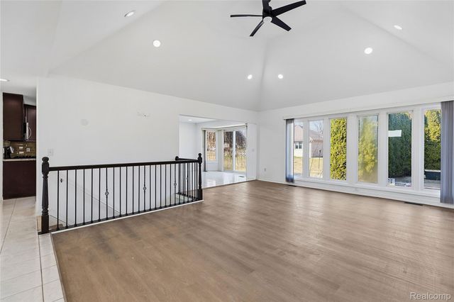 15019 Kelly Court, Shelby Charter Township, MI 48315