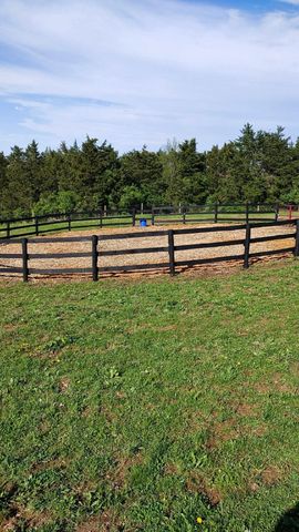 135 Lovette Lane, Harrodsburg, KY 40330