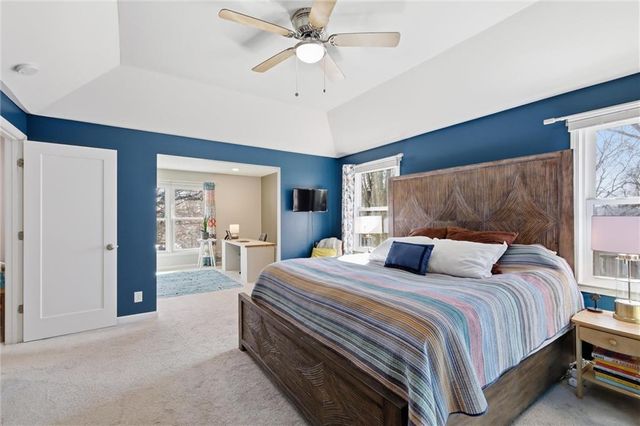 11612 W 100th Street, Overland Park, KS 66214