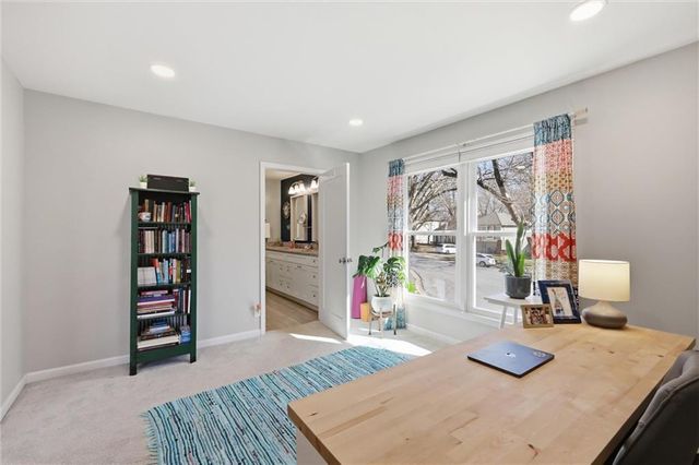 11612 W 100th Street, Overland Park, KS 66214