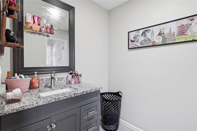 11612 W 100th Street, Overland Park, KS 66214