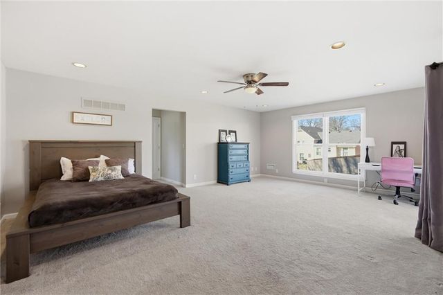 11612 W 100th Street, Overland Park, KS 66214