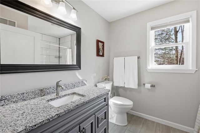 11612 W 100th Street, Overland Park, KS 66214