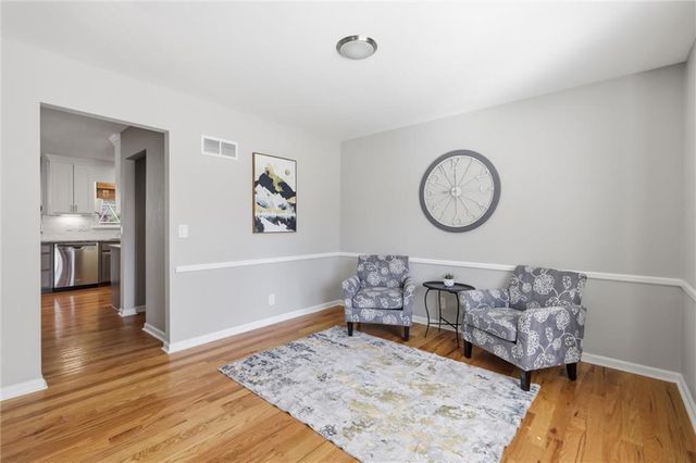 11612 W 100th Street, Overland Park, KS 66214