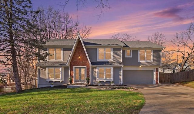 11612 W 100th Street, Overland Park, KS 66214