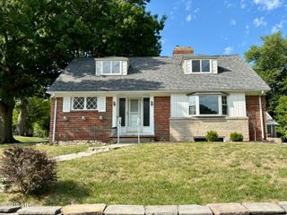 2455 Eastmoreland Drive, Oregon, OH 43616