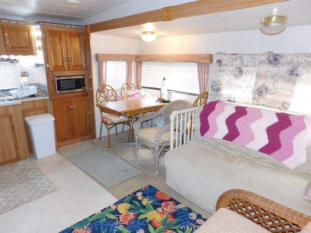 1308 Quarles Avenue, Port Bolivar, TX 77650