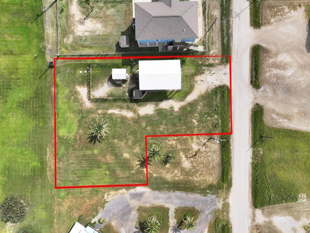 1308 Quarles Avenue, Port Bolivar, TX 77650