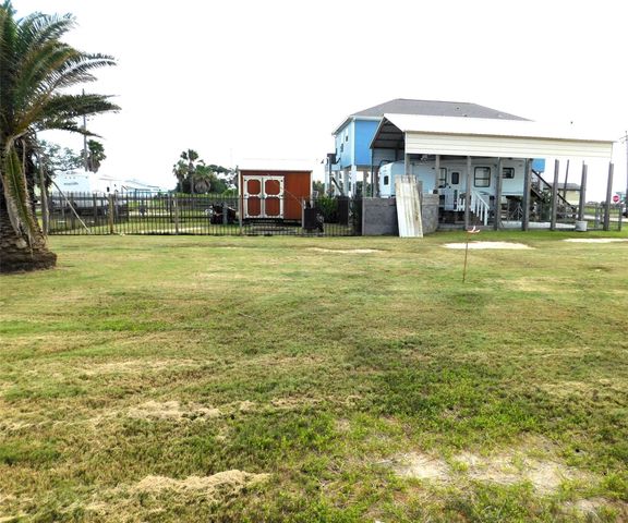 1308 Quarles Avenue, Port Bolivar, TX 77650