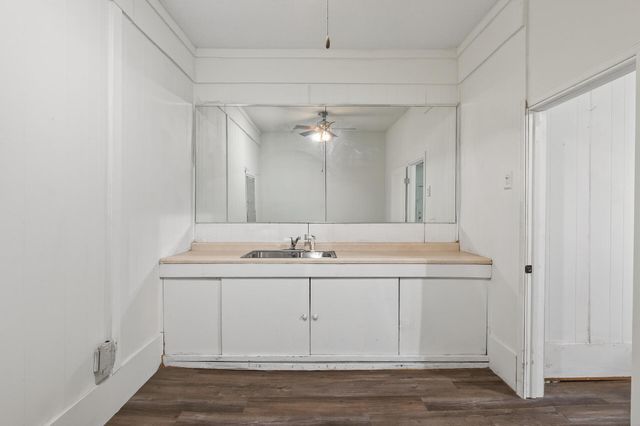 3211 N 2nd Street, Minneapolis, MN 55412