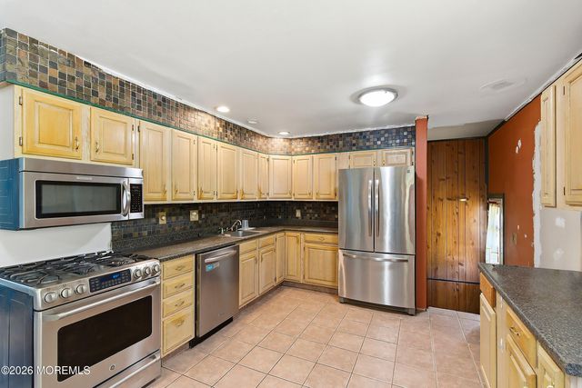3 Xavier Drive, Jackson, NJ 08527