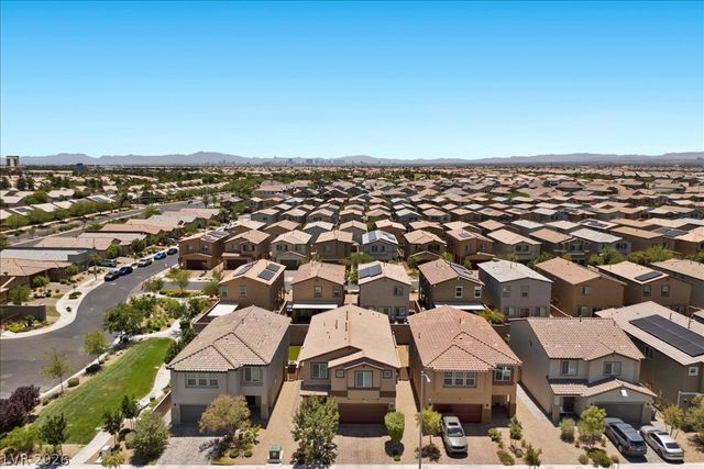 3759 North Andorian Avenue, North Las Vegas, NV 89084