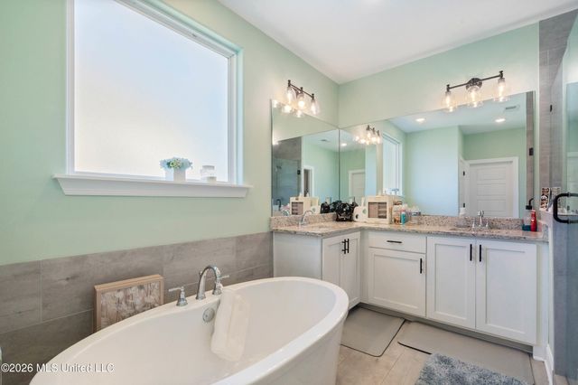 2112 Laughter Road, Nesbit, MS 38651