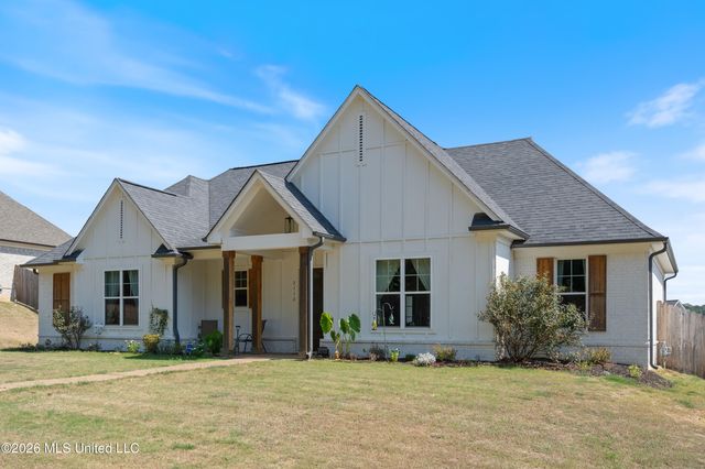 2112 Laughter Road, Nesbit, MS 38651