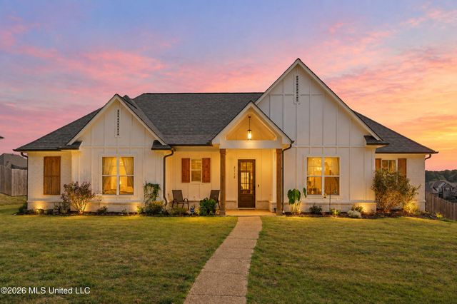 2112 Laughter Road, Nesbit, MS 38651