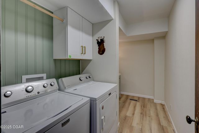 216 N Wall Avenue, Joplin, MO 64801