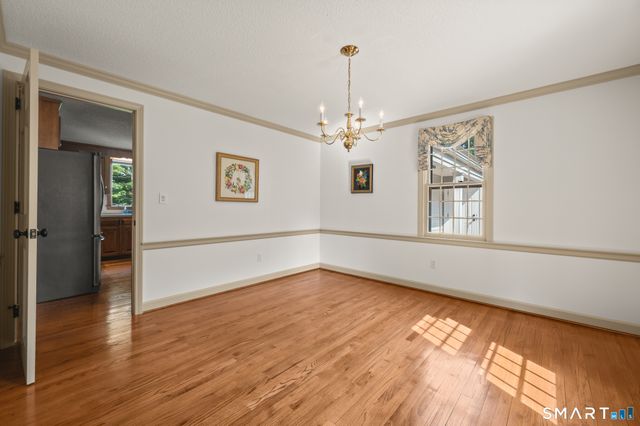 111 Pennywise Lane, Glastonbury, CT 06033