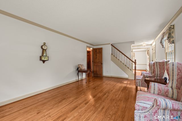 111 Pennywise Lane, Glastonbury, CT 06033