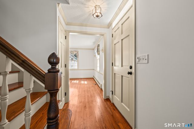 111 Pennywise Lane, Glastonbury, CT 06033