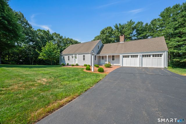 111 Pennywise Lane, Glastonbury, CT 06033