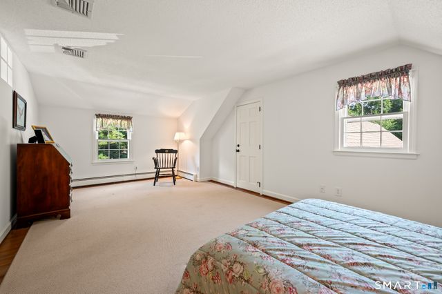 111 Pennywise Lane, Glastonbury, CT 06033